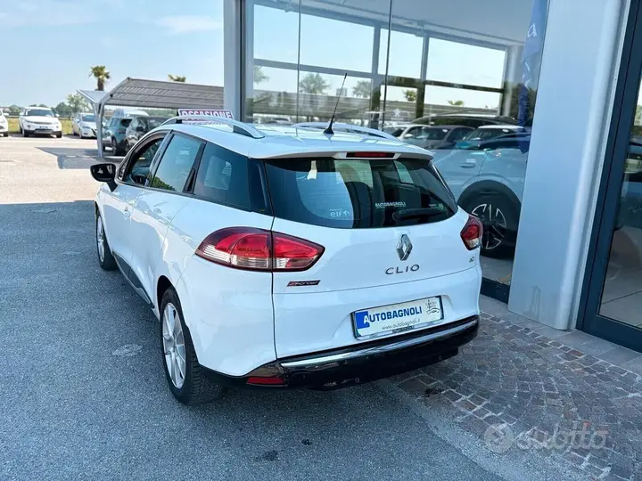 Renault Clio 2013 photo 4