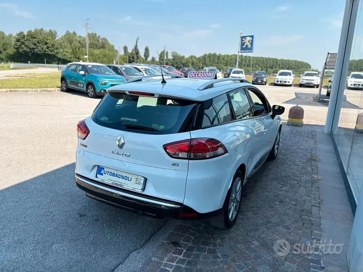 Renault Clio 2013 photo 3