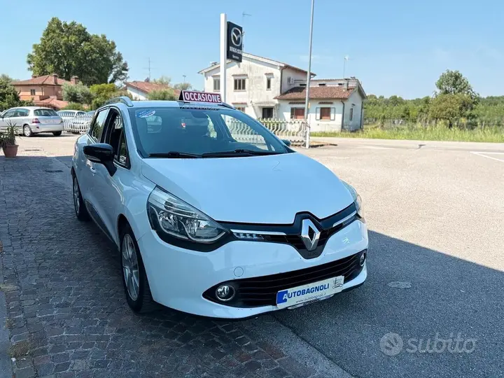 Renault Clio 2013 photo 2