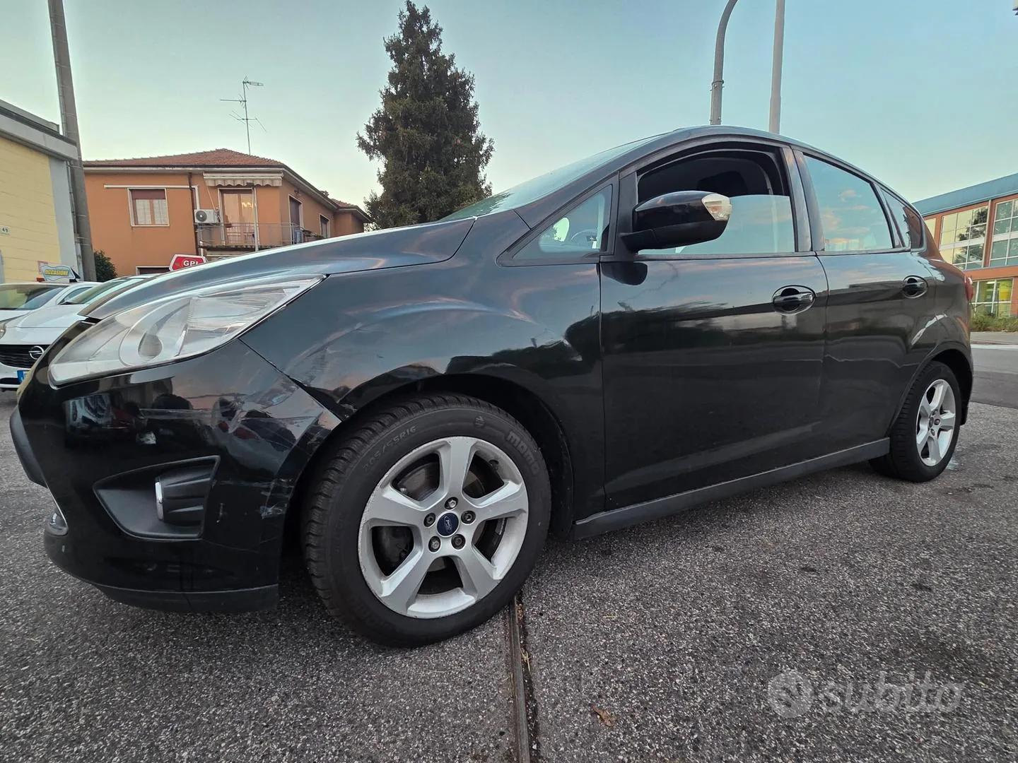Ford C-Max 2016 photo 4