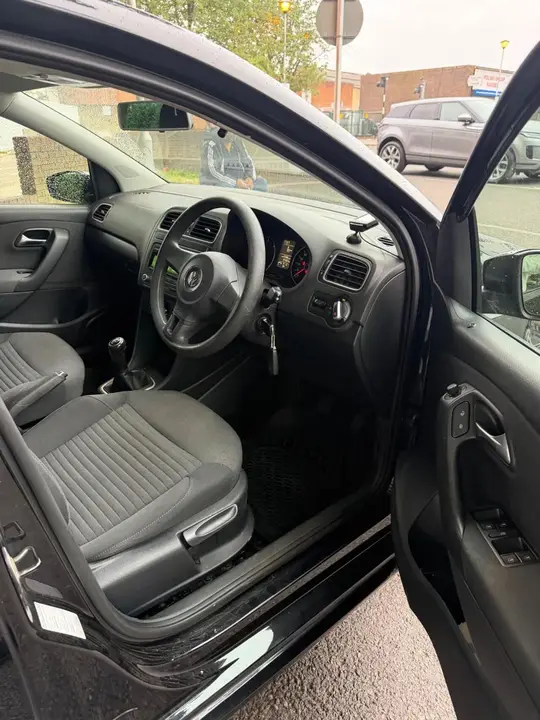 Volkswagen Polo 2012 photo 4