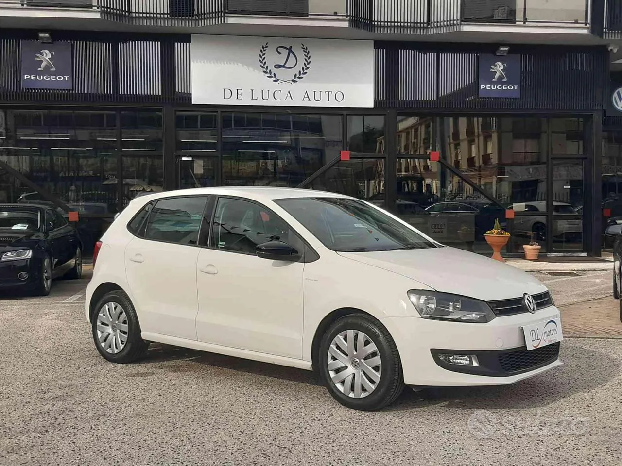 Volkswagen Polo 2011 photo 4
