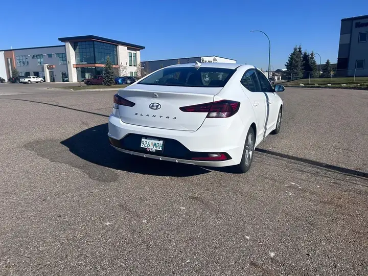 Hyundai Elantra 2020 photo 4