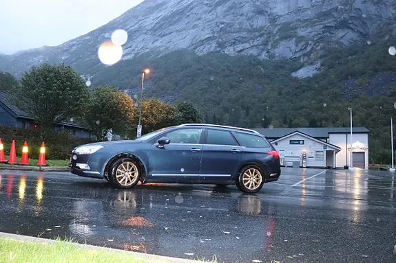 Citroen C5 2014 photo 3