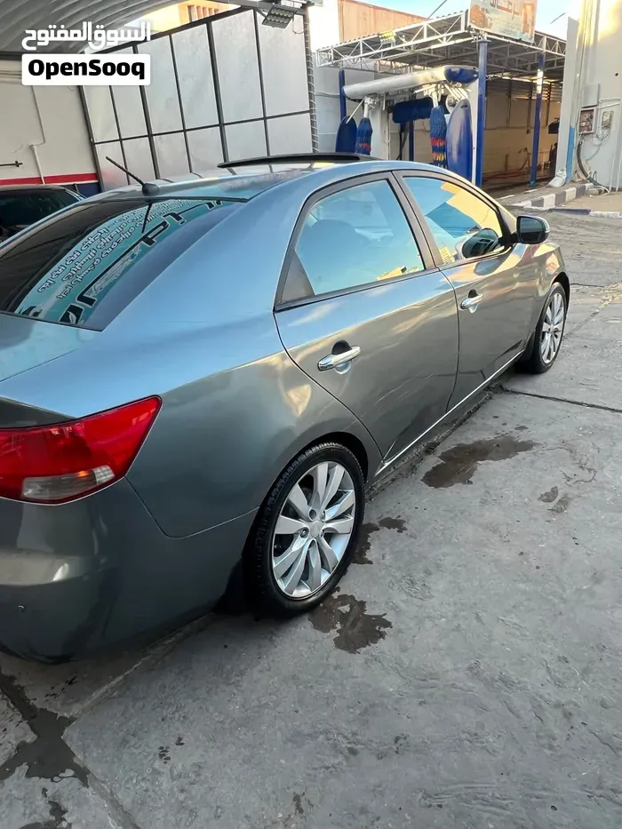 Kia Cerato 2012 photo 4