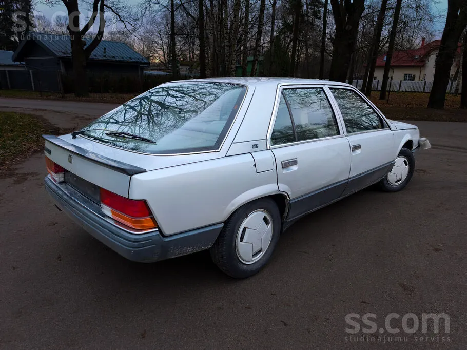 Renault 25 1986 photo 5