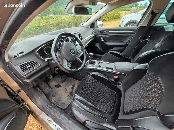 Renault Megane 2016 photo 3