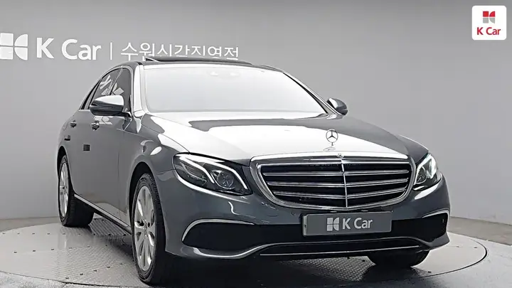 Mercedes-Benz E-Class 2017 photo 3