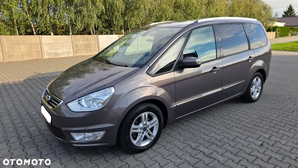Ford Galaxy 2012 photo 3