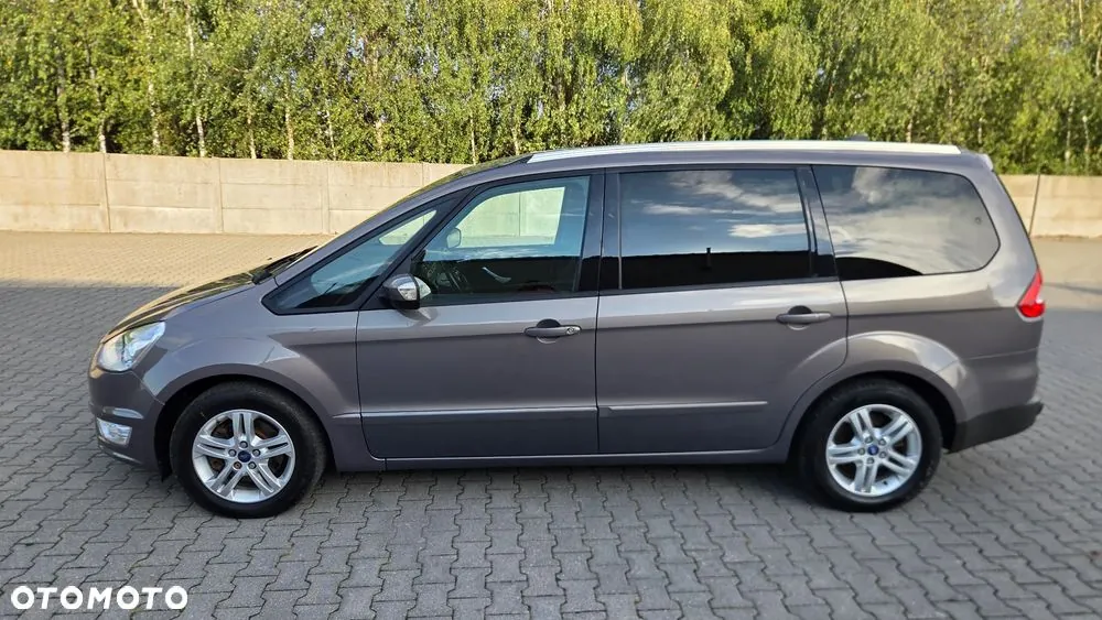 Ford Galaxy 2012 photo 5