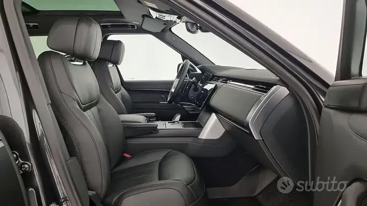 Land Rover Range Rover 2026 photo 3