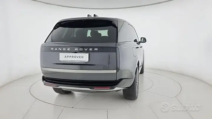 Land Rover Range Rover 2026 photo 2