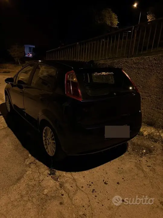 Fiat Grande Punto 2007 photo 2