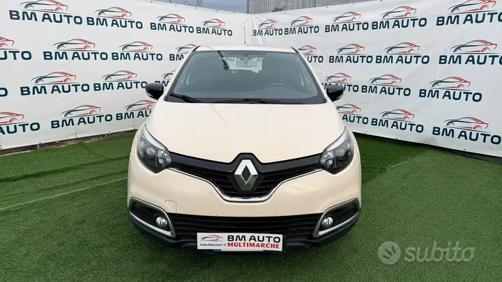 Renault Captur 2017 photo 2