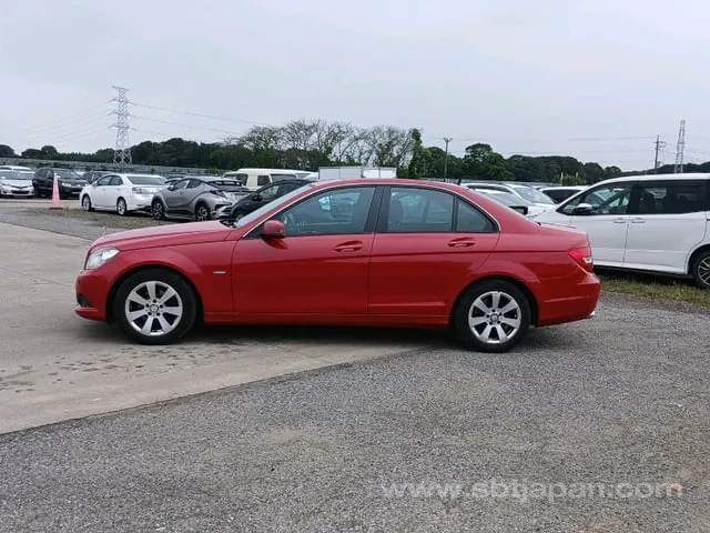 Mercedes-Benz C-Class 2011 photo 4