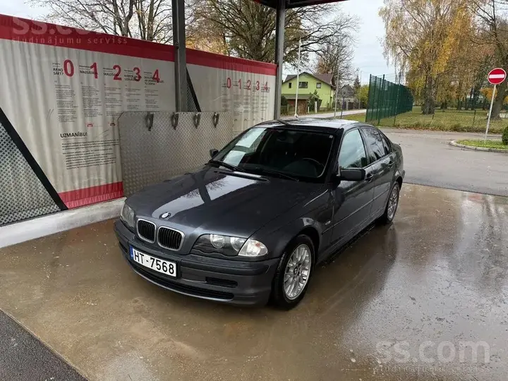 BMW 318