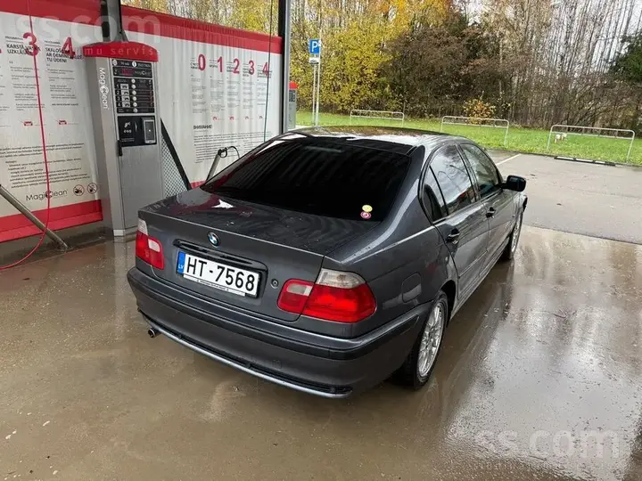 BMW 318 2001 photo 4