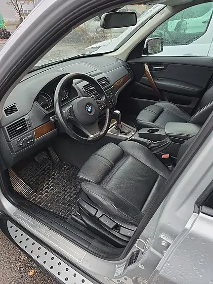 BMW X3 2009 photo 2