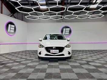 Mazda Demio 2018 photo 3