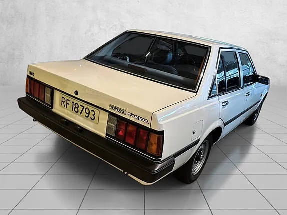 Toyota Carina 1982 photo 4