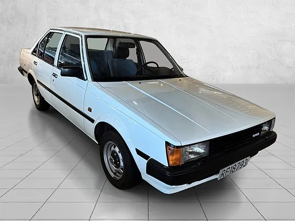 Toyota Carina 1982 photo 3