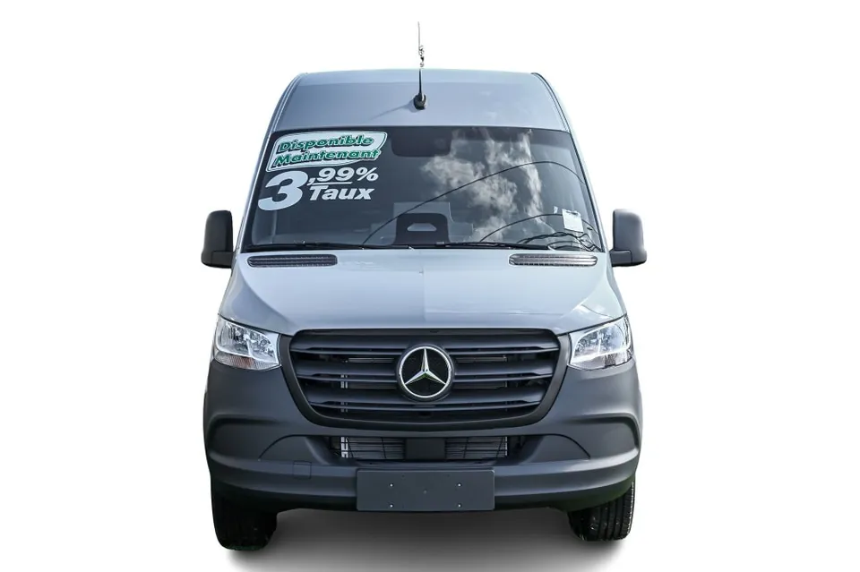 Mercedes-Benz Sprinter 2026 photo 2