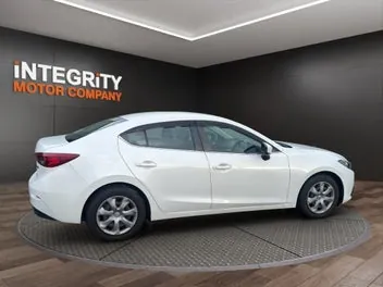 Mazda Axela 2015 photo 4