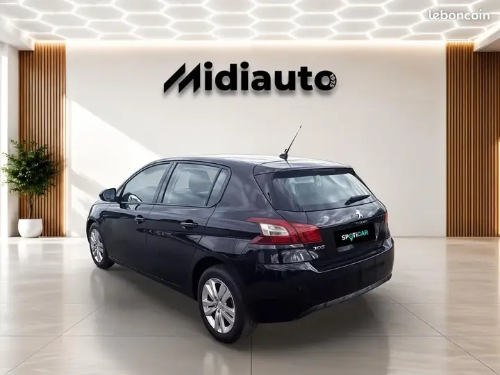 Peugeot 308 2017 photo 3