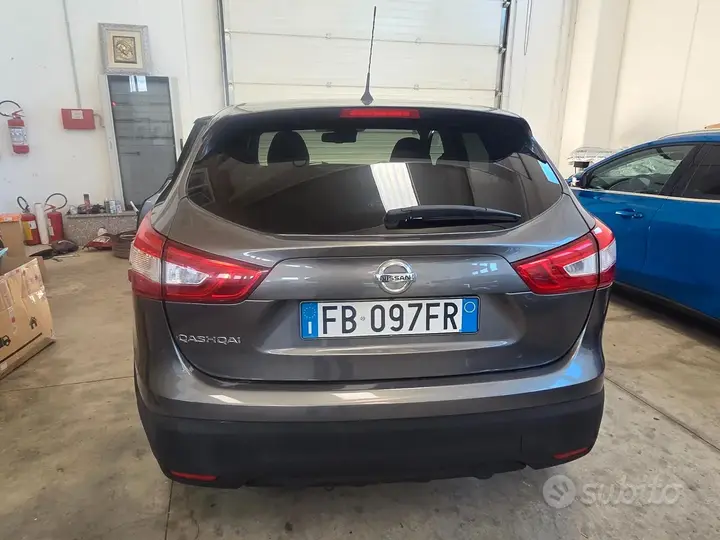 Nissan Qashqai 2015 photo 4