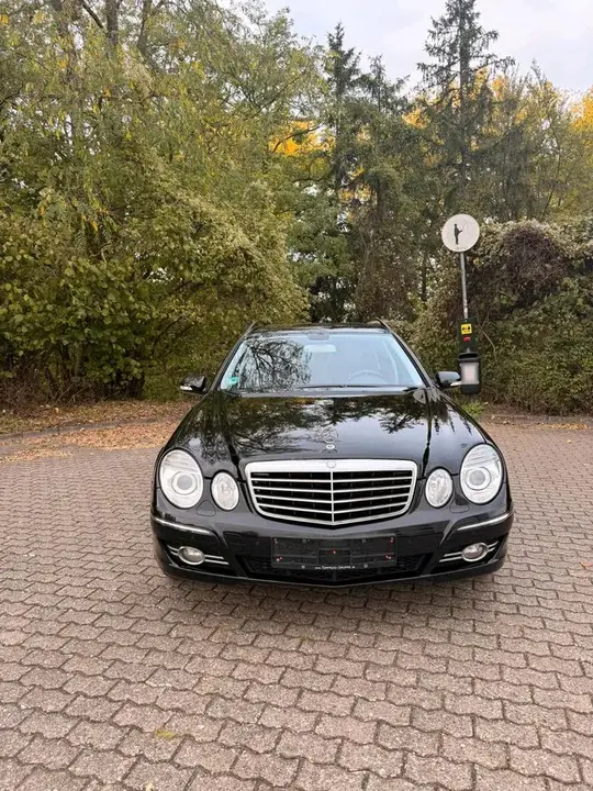 Mercedes-Benz E320