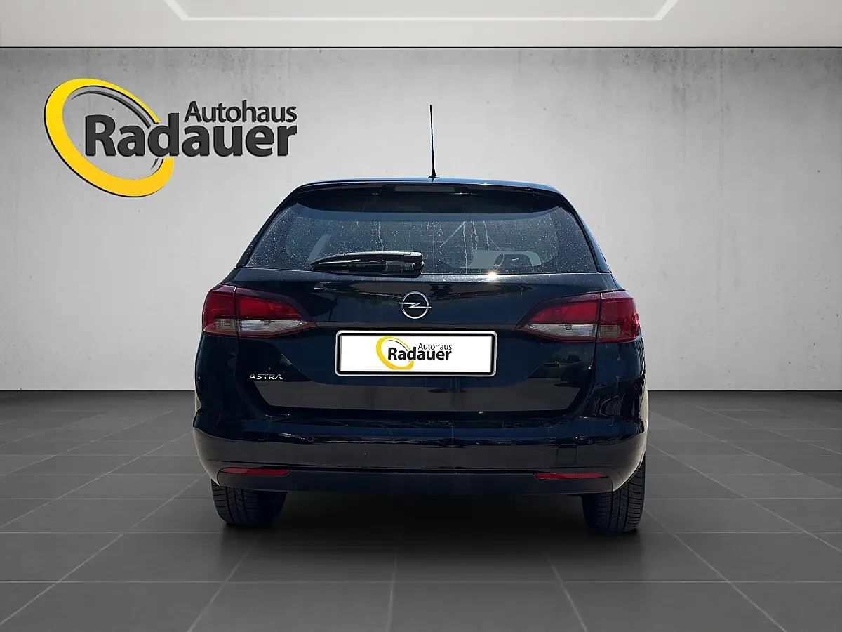Opel Astra 2020 photo 3