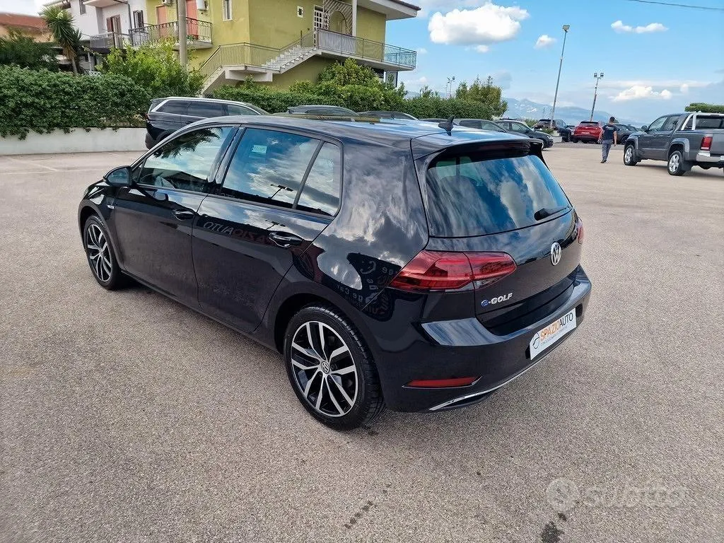 Volkswagen Golf 2019 photo 3