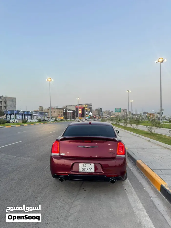Chrysler 300 2022 photo 4