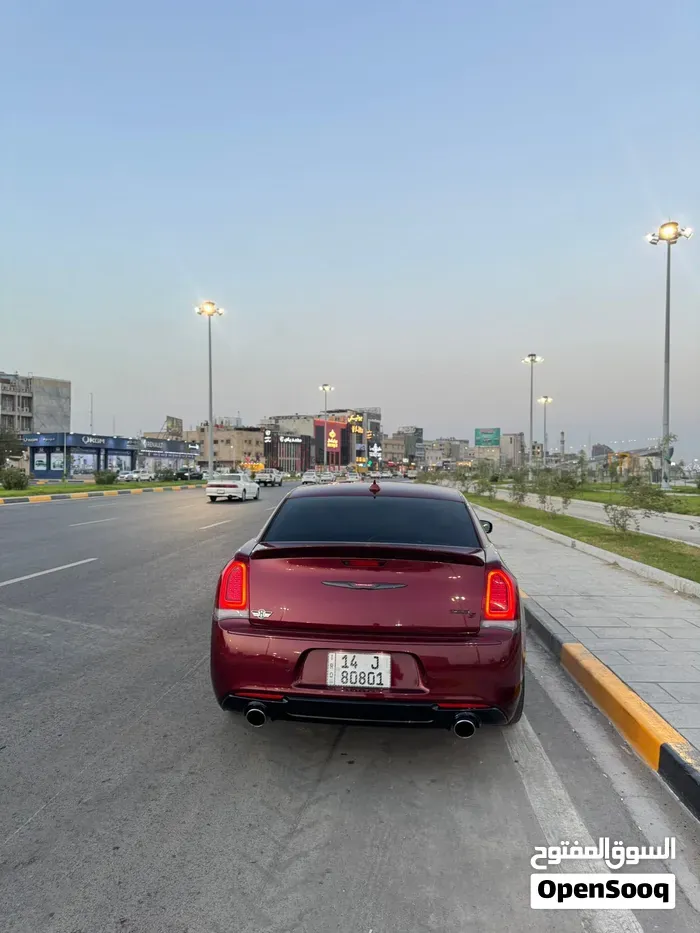Chrysler 300 2022 photo 3