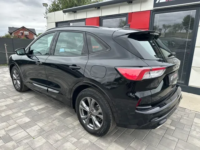 Ford Kuga 2022 photo 3