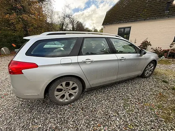Citroen C5 2010 photo 2