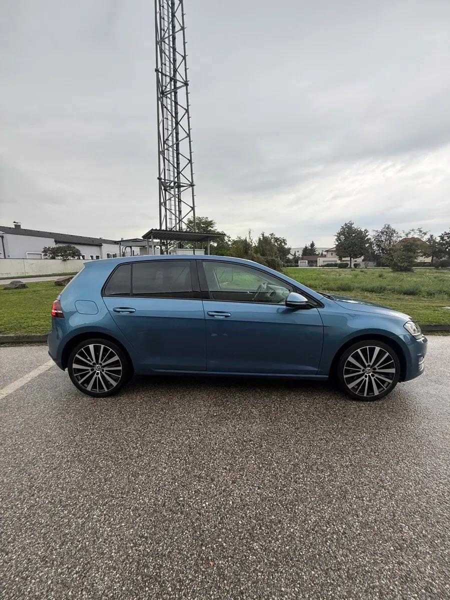 Volkswagen Golf 2013 photo 3