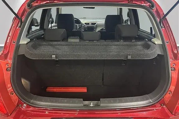 Suzuki Swift 2013 photo 5