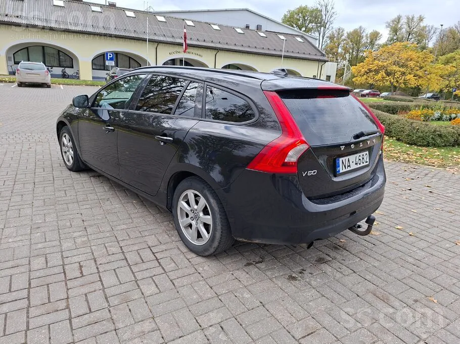 Volvo V60 2012 photo 3