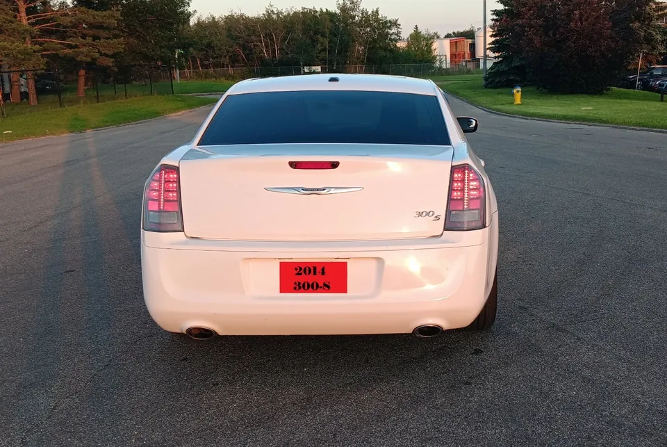 Chrysler 300 2014 photo 5