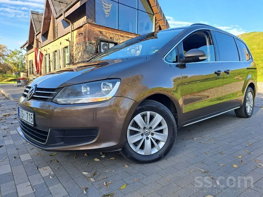 Volkswagen Sharan 2012 photo 2