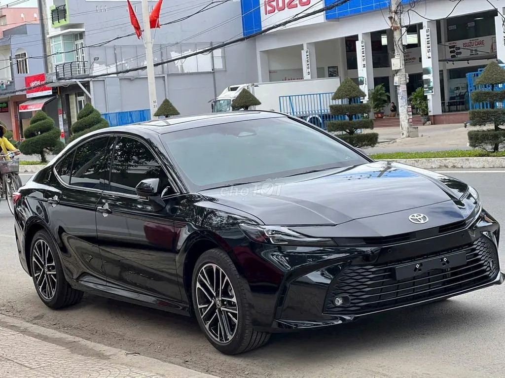 Toyota Camry 2026 photo 5