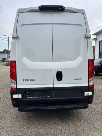 Iveco Daily 2022 photo 4