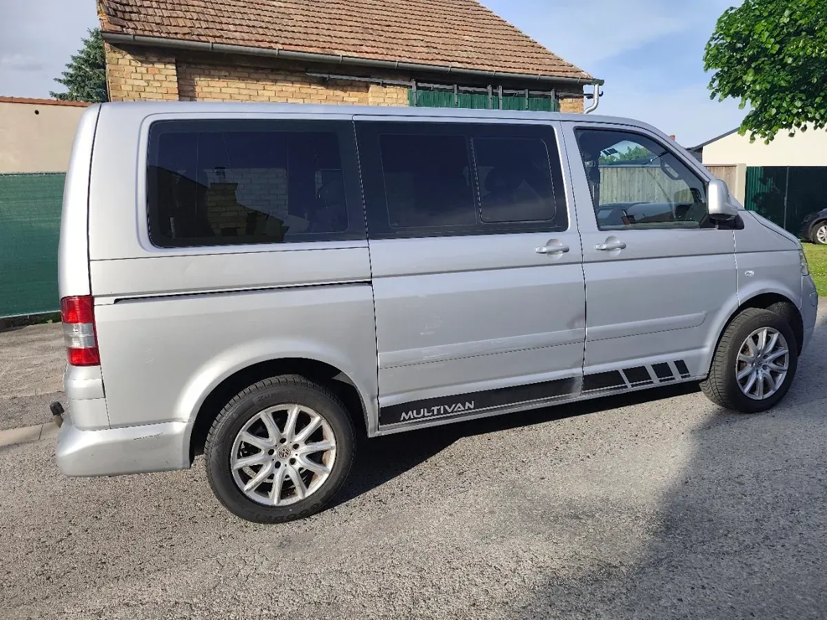 Volkswagen T5 2006 photo 3