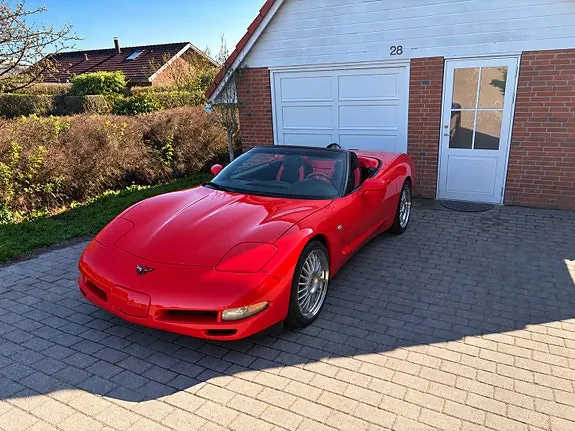 Chevrolet Corvette 2001 photo 2