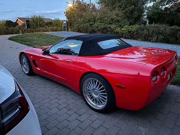 Chevrolet Corvette 2001 photo 3
