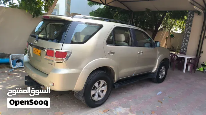Toyota Fortuner 2008 photo 4