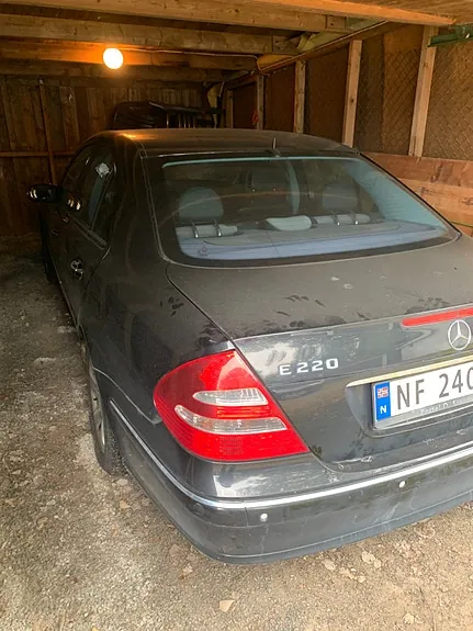 Mercedes-Benz E220 D 2005 photo 5