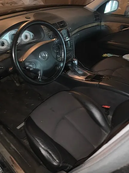 Mercedes-Benz E220 D 2005 photo 3