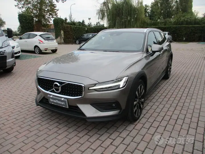 Volvo V60 Cross Country